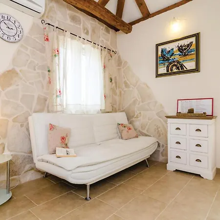 度假居 4 Bedroom Lovely In