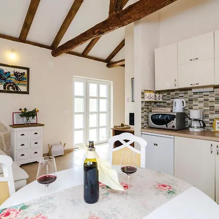 4 Bedroom Lovely In